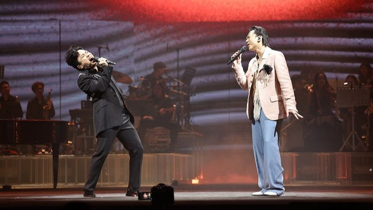 Soobin Hoàng Sơn khiến khán giả phấn khích khi song ca cùng Tùng Dương. (Ảnh: Hòa Nguyễn)