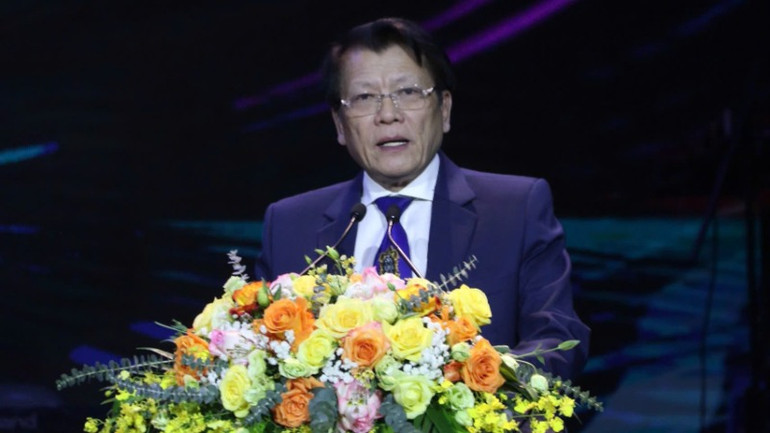 Nghệ sĩ Nhân dân Nguyễn Quang Vinh, Chủ tịch Hội đồng Nghệ thuật đánh giá tổng kết chất lượng nghệ thuật Liên hoan. (Ảnh: Cục Nghệ thuật biểu diễn)