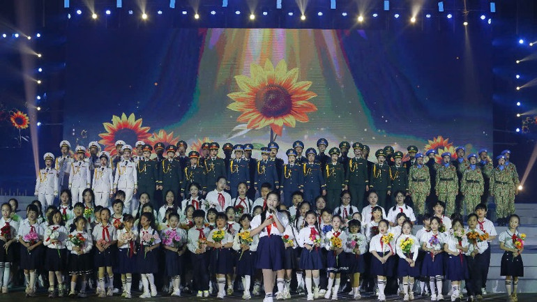 Một tiết mục nghệ thuật tại Chương trình. (Ảnh: VTV)