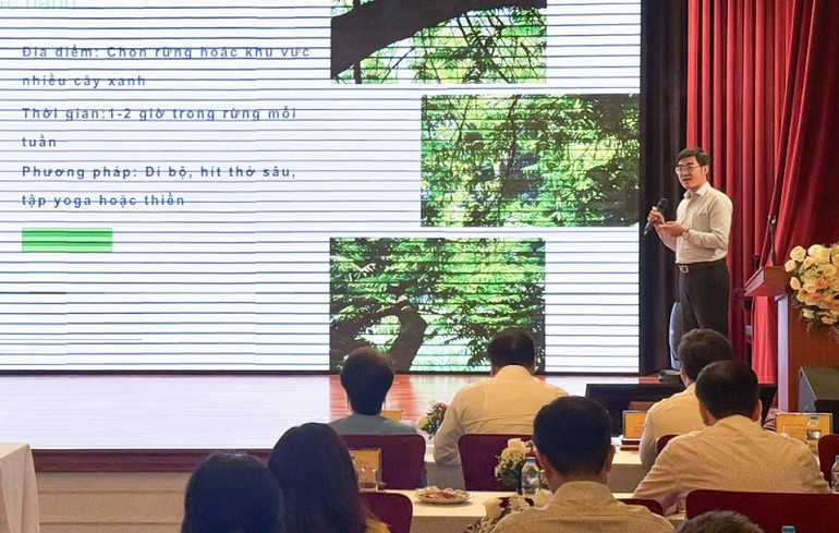 Chia sẻ lợi ích chăm sóc sức khỏe hệ hô hấp thông qua "liệu pháp rừng".