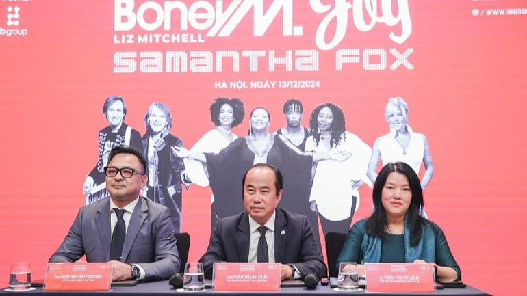 Đại diện Ban tổ chức chia sẻ thông tin về dự án. (Ảnh: HÒA NGUYỄN)