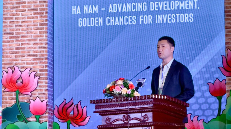 Tiến sĩ Bùi Văn Mạnh, Giám đốc Sở Du lịch Ninh Bình chia sẻ ý kiến tại Hội nghị. Tiến sĩ Bùi Văn Mạnh, Giám đốc Sở Du lịch Ninh Bình chia sẻ ý kiến tại Hội nghị.