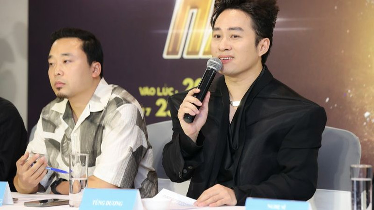 Ca sĩ Tùng Dương cho biết sẽ có nhiều bài hát mới xuất hiện trong đêm nhạc. (Ảnh: Mạnh Nguyễn)