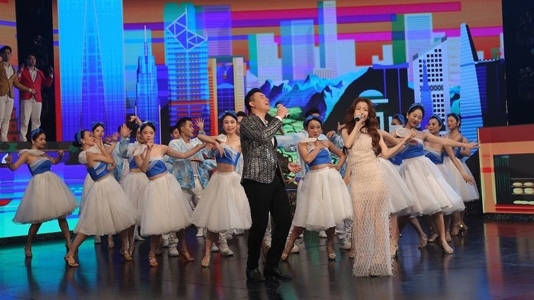 Chương trình mang đến nhiều tiết mục nghệ thuật có phong cách trình diễn tươi mới, ấn tượng. (Ảnh: VTV)