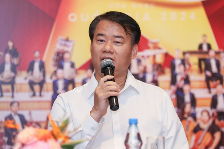 Nhạc sĩ Trần Mạnh Hùng đảm nhận vai trò Giám đốc Âm nhạc của 'Điều còn mãi 2024'. (Ảnh: Lê Anh Dũng)