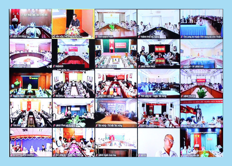 Hội nghị kết nối với hơn 60 điểm cầu trên cả nước. (Ảnh: TRẦN HUẤN)