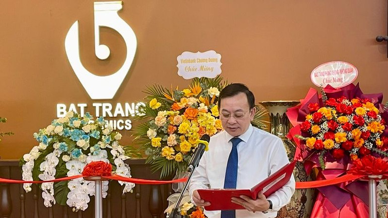 Tiến sĩ Vũ Mạnh Hà, Giám đốc Bảo tàng Hồ Chí Minh phát biểu.