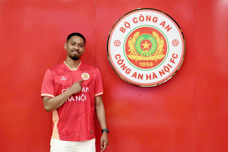 Jason Quang Vinh Pendant khoác áo câu lạc bộ Công An Hà Nội. (Ảnh: CAHNFC)