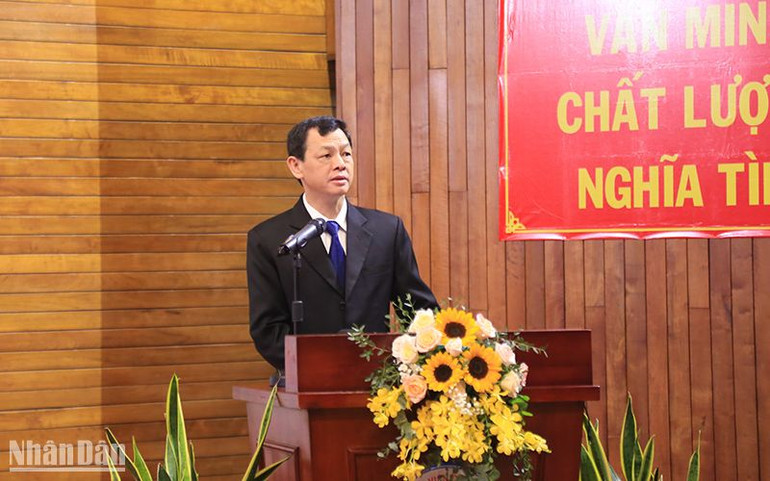 Tiến sĩ, Bác sĩ Nguyễn Tri Thức, Giám đốc Bệnh viện Chợ Rẫy Thành phố Hồ Chí Minh phát biểu khai mạc Hội nghị.