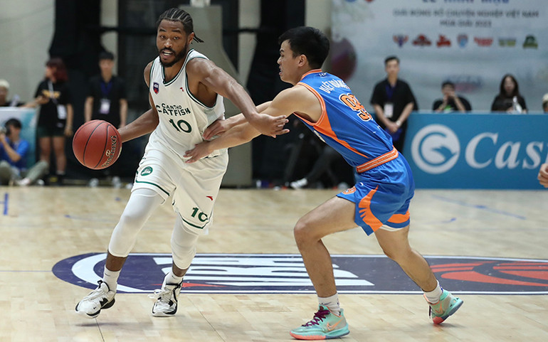 Dù nỗ lực không ngừng, ngoại binh của Cantho Catfish không thể giúp đội bóng ngược dòng trong những phút cuối.