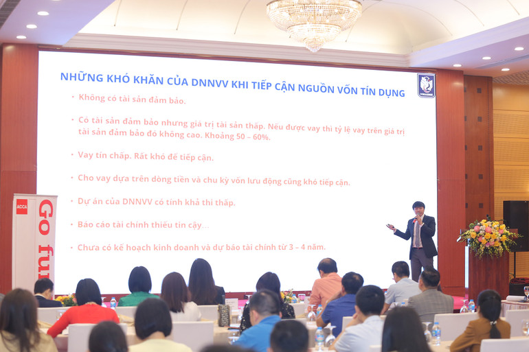 Những khó khăn của doanh nghiệp nhỏ và vừa khi tiếp cận nguồn vốn tín dụng.