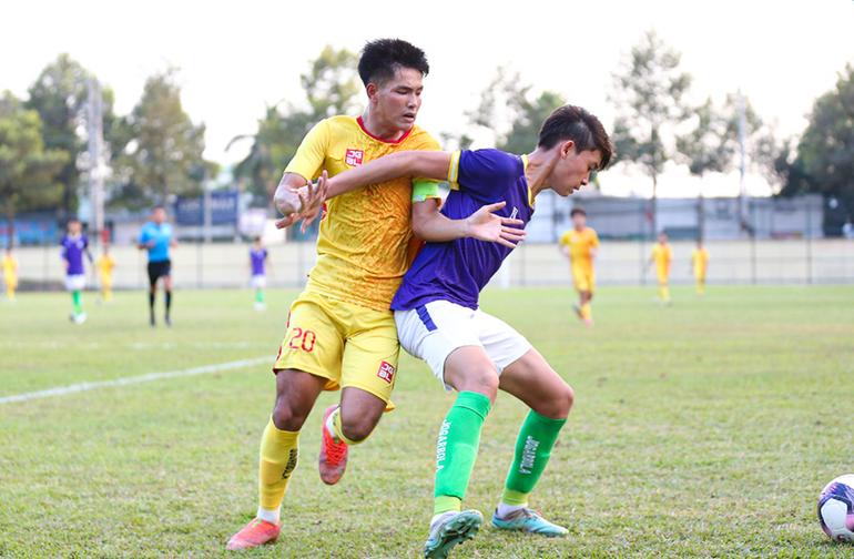 Đông Á Thanh Hóa và Hà Nội có trận đấu đầy căng thẳng.