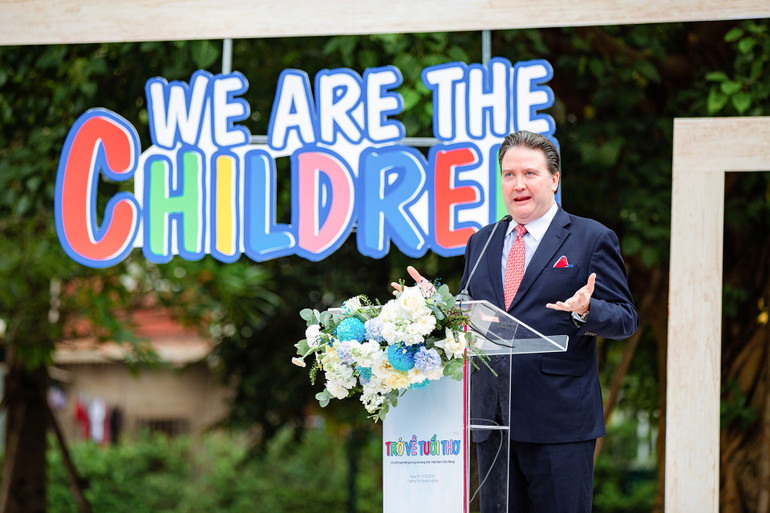 Đại sứ Hoa Kỳ tại Việt Nam, ông Marc Evans Knapper phát biểu tại sự kiện sáng 16/12.