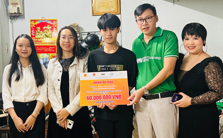 Hỗ trợ các em để có môi trường giáo dục tốt nhất.