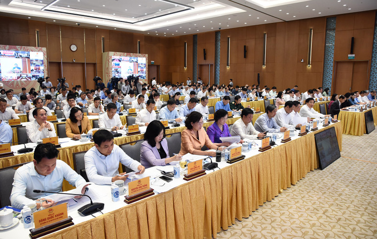 Các đại biểu dự Hội nghị quán triệt, triển khai thi hành một số Luật, Nghị quyết của Quốc hội khóa XV.