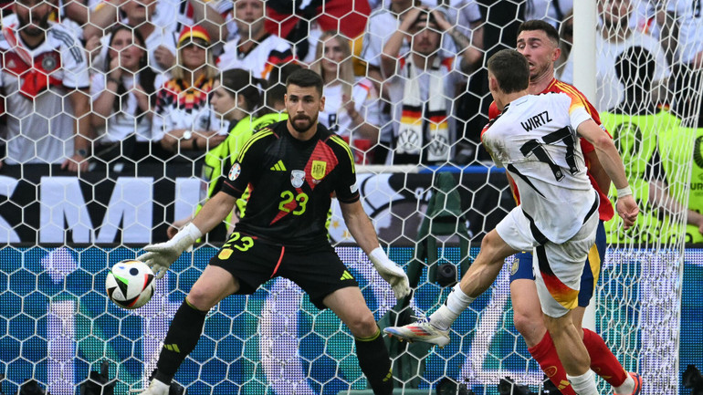 Florian Wirtz mang về bàn thắng khiến trận đấu trở về vạch xuất phát trước khi bước vào 2 hiệp phụ.