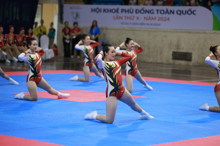 Các vận động viên Aerobic cần hội tụ nhiều yếu tố thể chất như sức bền, sự linh hoạt, sự cân bằng hay khả năng kiểm soát cơ thể.