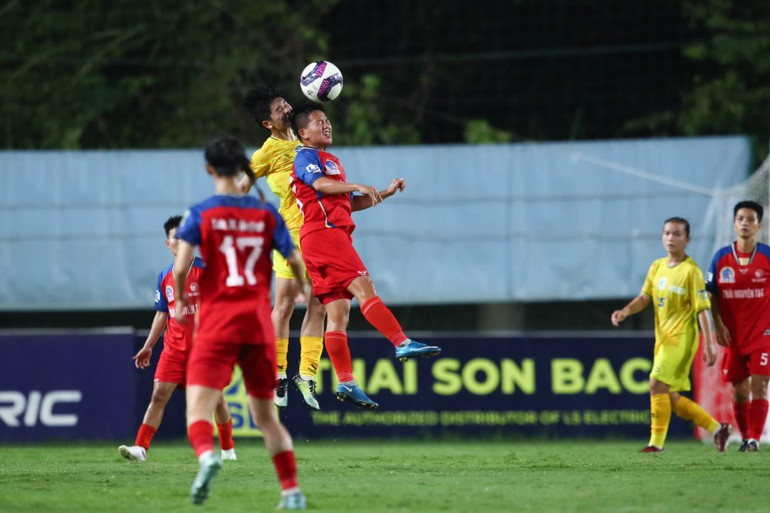 TP Hồ Chí Minh I tạm dẫn trước. (Ảnh: VFF) TP Hồ Chí Minh I tạm dẫn trước. (Ảnh: VFF)