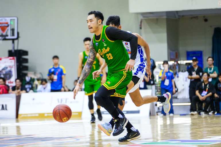 Tâm Đinh thi đấu thiếu hiệu quả ở hiệp 1. (Ảnh: VBA)