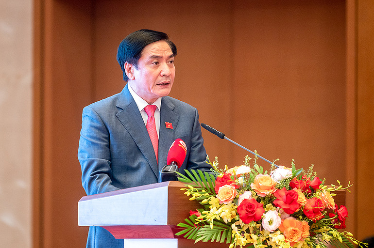 Tổng Thư ký, Chủ nhiệm Văn phòng Quốc hội Bùi Văn Cường phát biểu tại buổi lễ công bố. (Ảnh: Duy Linh)