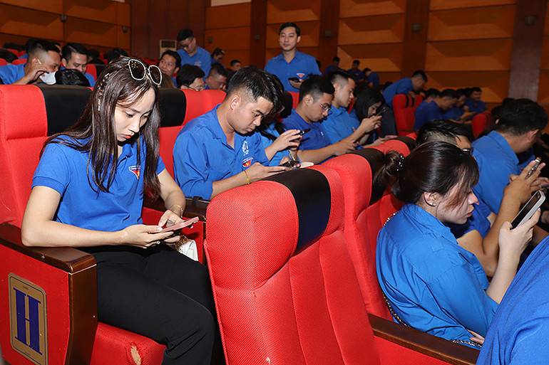 Các Bí thư Đoàn cơ sở tranh tài ngay tại buổi lễ.