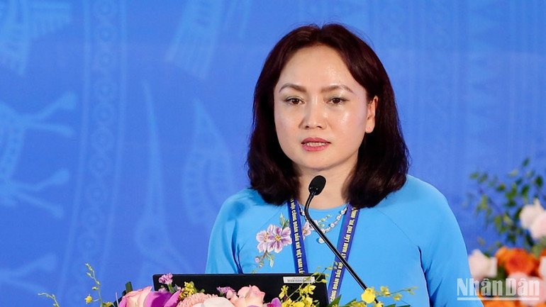 Chủ tịch Công đoàn Dầu khí Việt Nam Nghiêm Thùy Lan.