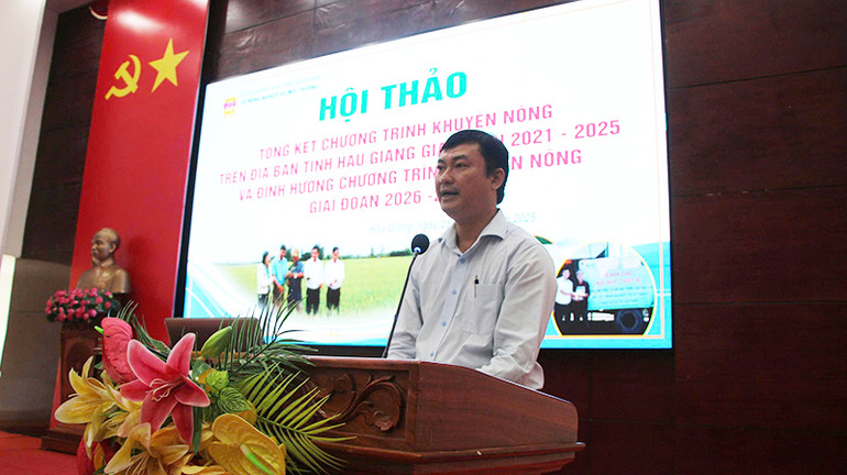 Ông Võ Xuân Tân, Phó Giám đốc Sở Nông nghiệp và Môi trường tỉnh Hậu Giang phát biểu tại Hội thảo.