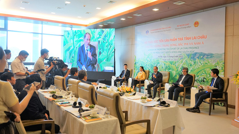 Ngoại giao kinh tế góp phần đẩy mạnh xuất khẩu. (Ảnh: ĐINH TRƯỜNG)