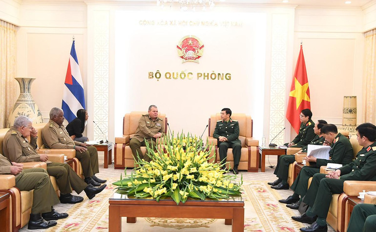 Quang cảnh buổi tiếp. Quang cảnh buổi tiếp.