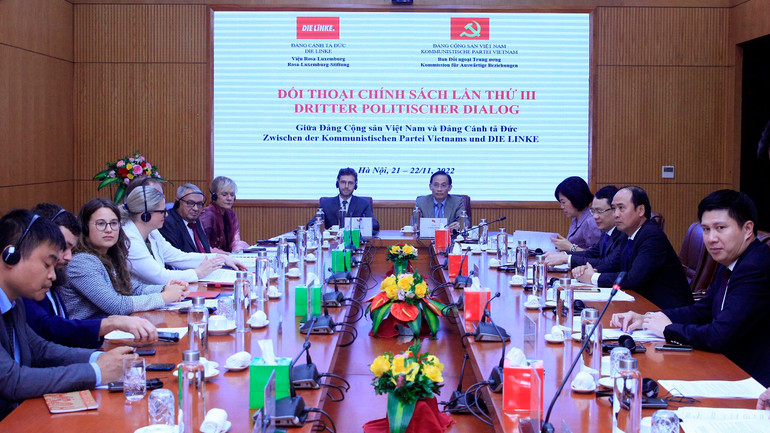 Đối thoại chính sách giữa Đảng Cộng sản Việt Nam và Đảng Cánh tả Đức. (Ảnh: Ban Đối ngoại Trung ương) Đối thoại chính sách giữa Đảng Cộng sản Việt Nam và Đảng Cánh tả Đức. (Ảnh: Ban Đối ngoại Trung ương)