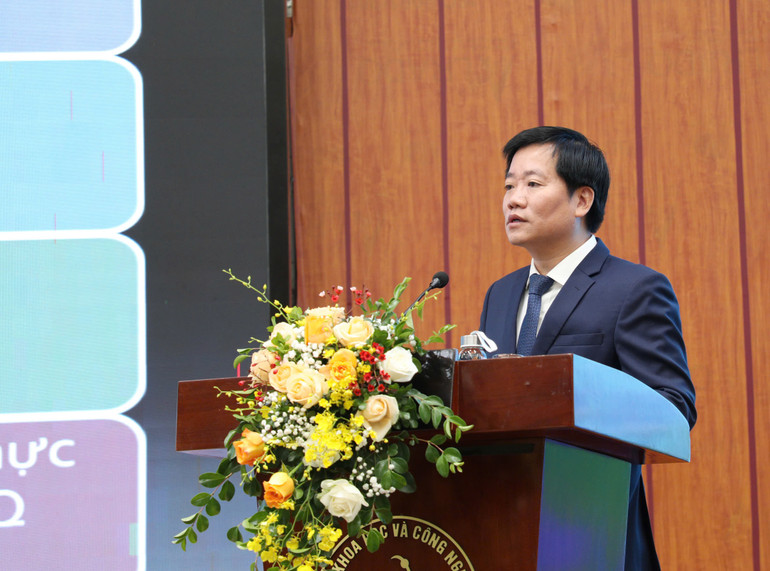 Ông Nguyễn Hoàng Linh, Vụ trưởng Đánh giá Thẩm định và Giám định Công nghệ giới thiệu các mục tiêu và nội dung chính của Chương trình.