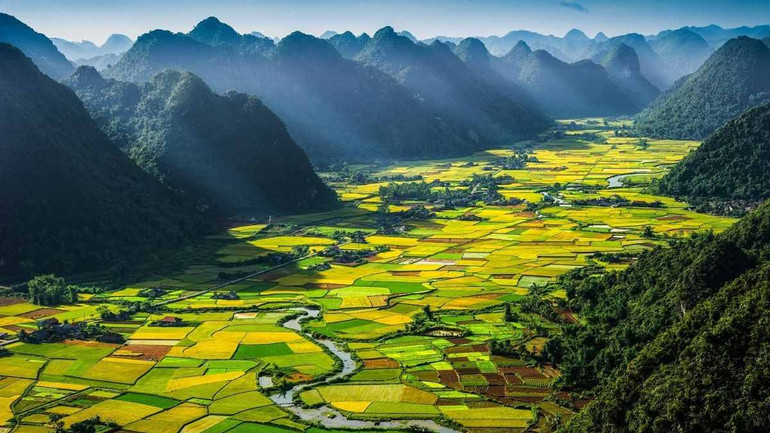 Thiên nhiên tươi đẹp của Việt Nam cần được gìn giữ.