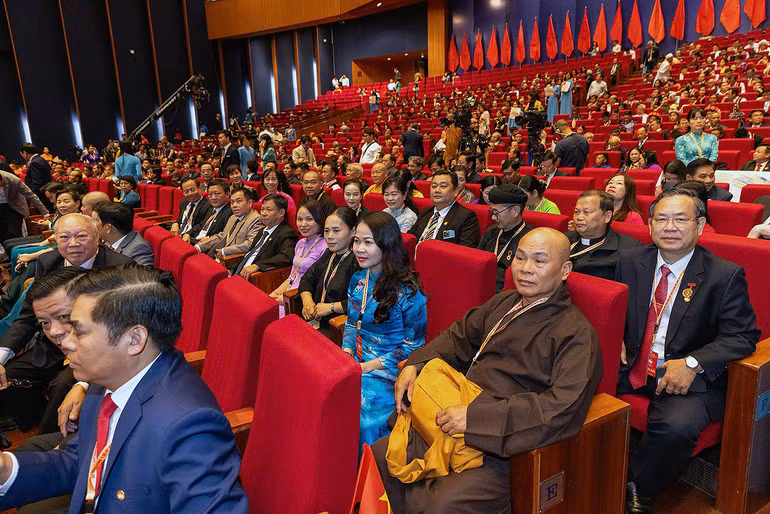 Các đại biểu tại phiên bế mạc Đại hội. Các đại biểu tại phiên bế mạc Đại hội.