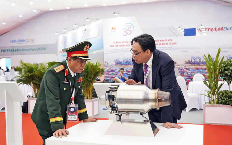 Thiết bị Tuốc bin phản lực (Turbojet Engine) GT-150 và GT-130 thiết kế cho tên lửa hành trình, đạn dẫn đường (PGMs), drone và UAV có độ chính xác cao.