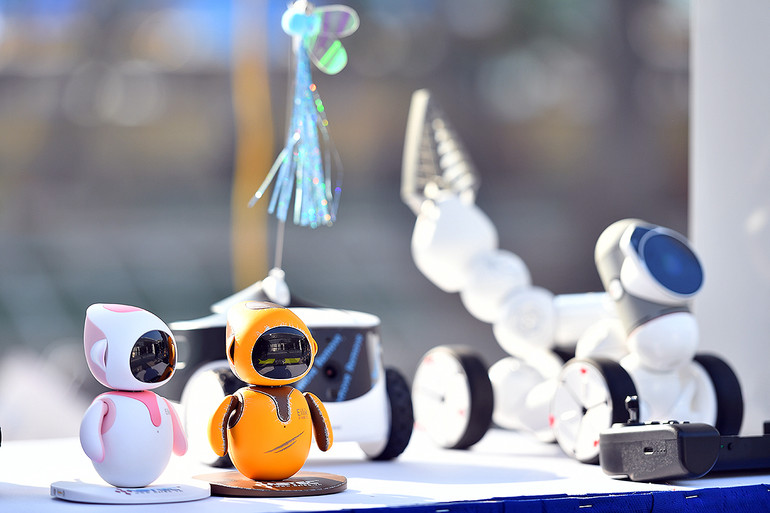 Sản phẩm sáng tạo trưng bày tại Liên hoan.