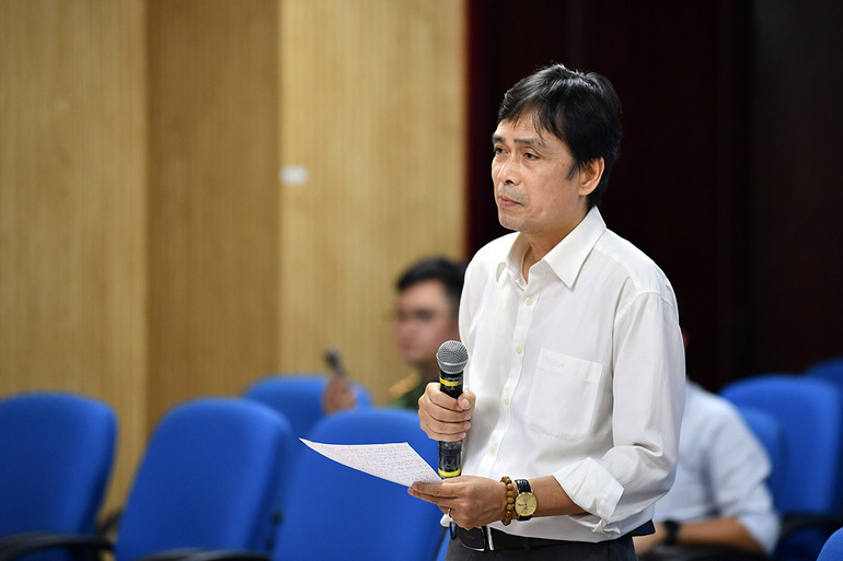 Các đại biểu đóng góp ý kiến tại Tọa đàm. Các đại biểu đóng góp ý kiến tại Tọa đàm.