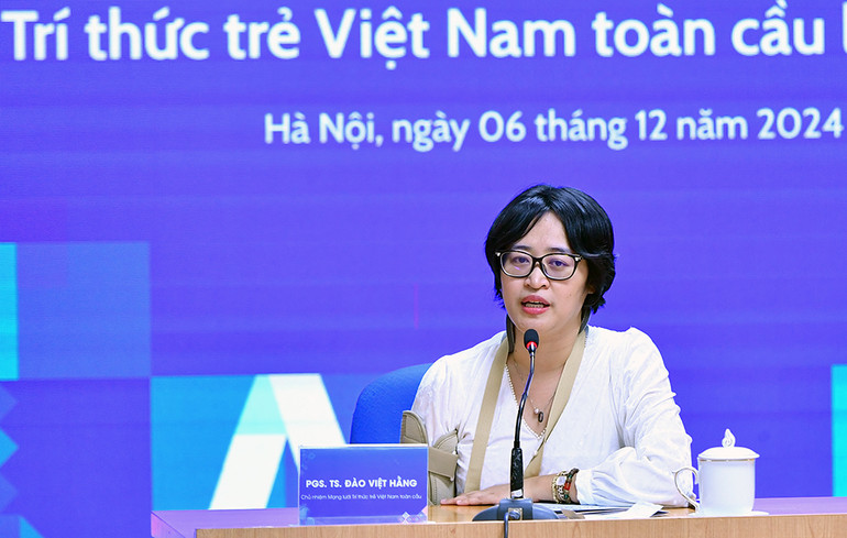 Phó Giáo sư, Tiến sĩ Đào Việt Hằng, Chủ nhiệm Mạng lưới Trí thức trẻ Việt Nam toàn cầu giải đáp câu hỏi của các đơn vị báo chí, truyền thông. Phó Giáo sư, Tiến sĩ Đào Việt Hằng, Chủ nhiệm Mạng lưới Trí thức trẻ Việt Nam toàn cầu giải đáp câu hỏi của các đơn vị báo chí, truyền thông.