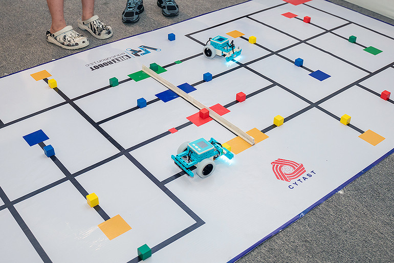 Sàn đấu của những chú robot trong khuôn khổ Cuộc thi.