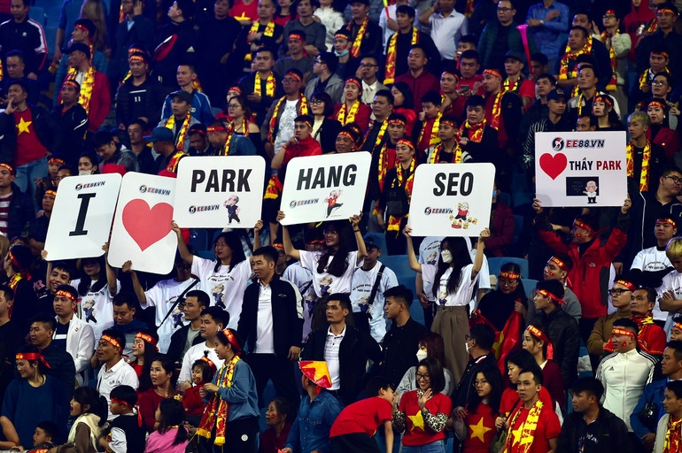 Luôn có những cổ động viên gửi lời tri ân tới nhà cầm quân Park Hang-seo.