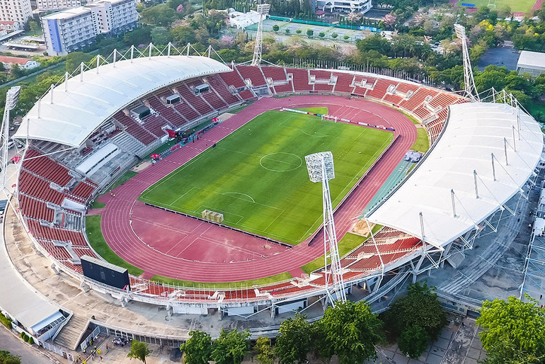 Toàn cảnh sân vận động Thammasat. (Ảnh: TrueBangkok)