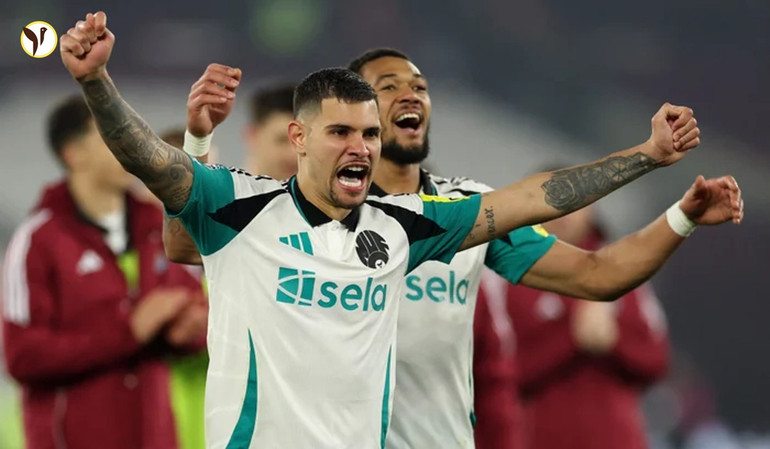 Newcastle thoát hiểm trước West Ham. (Ảnh: ESPN)