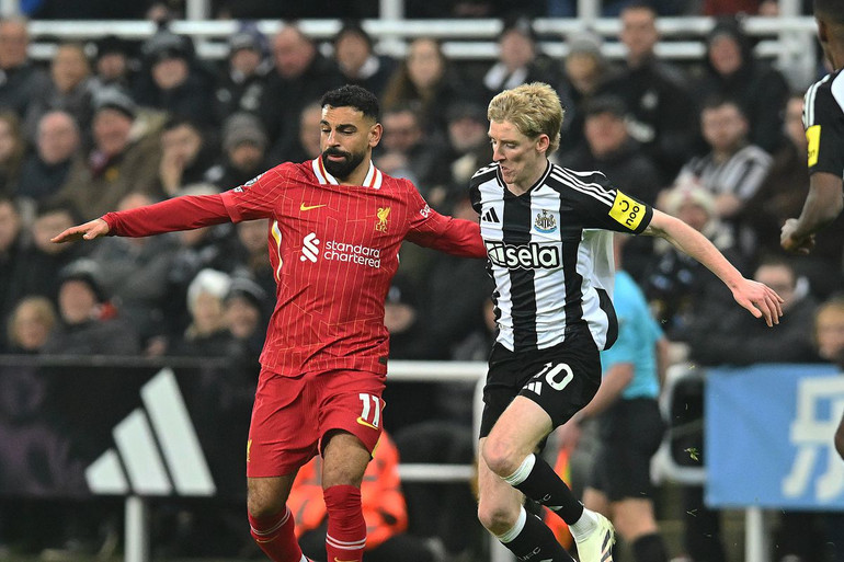 Newcastle từng khiến Liverpool phải chật vật ở Premier League. (Ảnh: TheSun)
