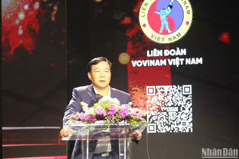 Ông Nguyễn Tiến Dũng, Phó Tổng Giám đốc Đài Phát thanh và Truyền hình Hà Nội phát biểu tại buổi lễ công bố cuộc thi. Ông Nguyễn Tiến Dũng, Phó Tổng Giám đốc Đài Phát thanh và Truyền hình Hà Nội phát biểu tại buổi lễ công bố cuộc thi.