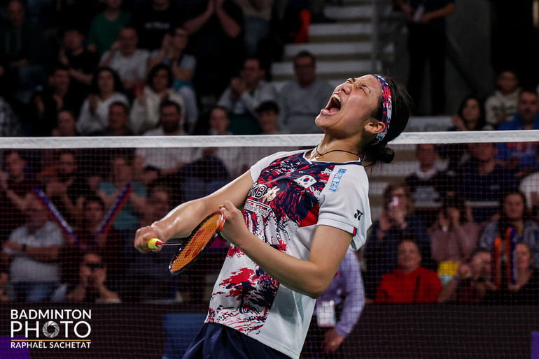 An Se Young ăn mừng đầy cảm xúc sau chiến thắng giành chức vô địch. (Ảnh: Raphael Sachetat)