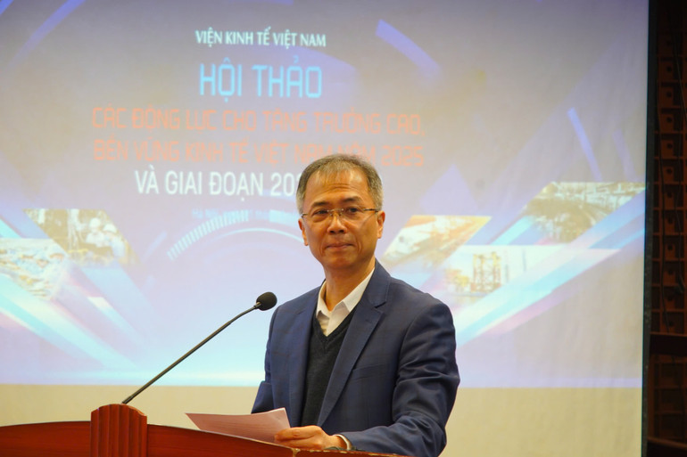 Tiến sĩ Đặng Xuân Thanh, Phó Chủ tịch Viện Hàn lâm Khoa học xã hội Việt Nam phát biểu khai mạc hội thảo.
