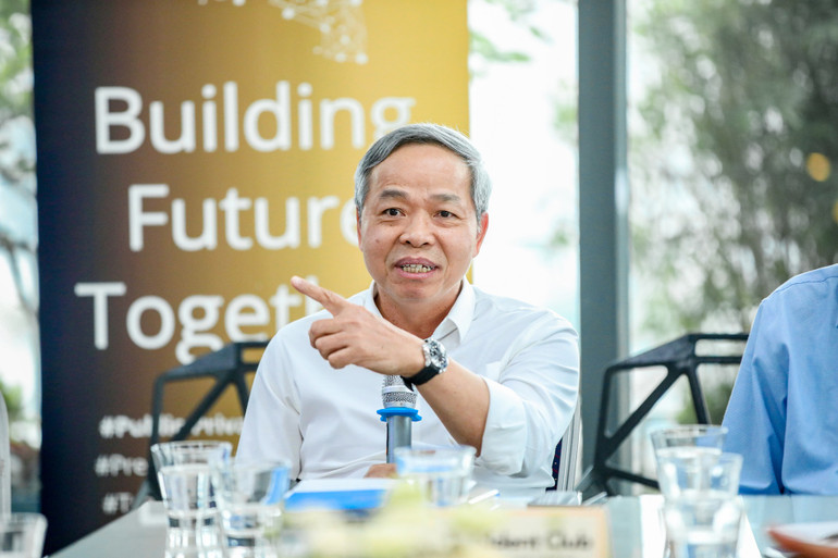 Ông Nguyễn Trung Chính, Chủ tịch Hội đồng quản trị kiêm Chủ tịch điều hành CMC chia sẻ tại sự kiện.