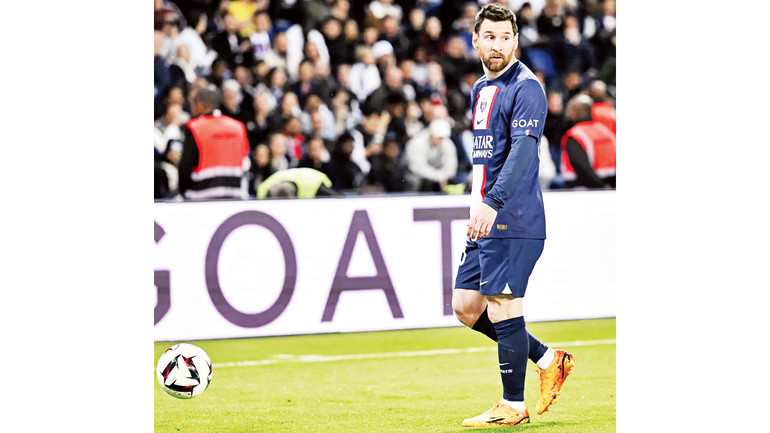 Ở PSG, Messi chỉ là một kẻ luôn phải hứng chịu những lời la ó. Ảnh trong bài: GETTY