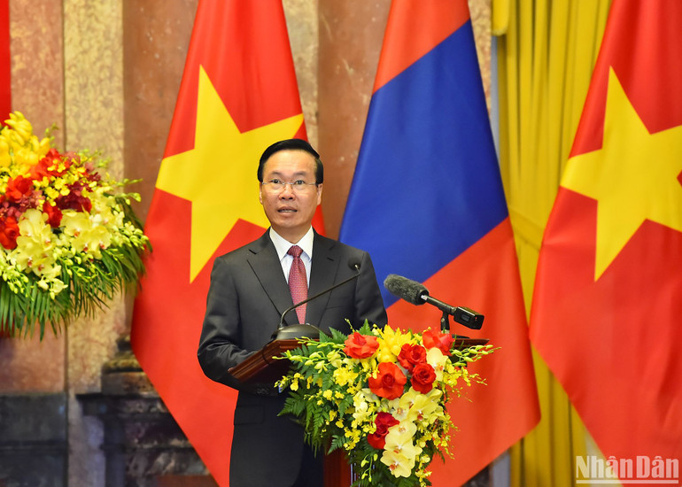 Chủ tịch nước Võ Văn Thưởng phát biểu tại buổi gặp gỡ báo chí.