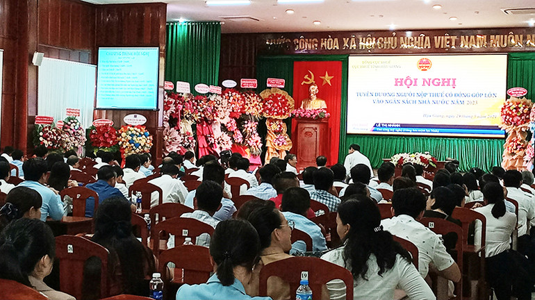 Quang cảnh hội nghị.