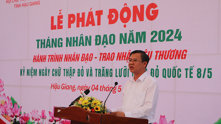 Phó Chủ tịch Thường trực UBND tỉnh Hậu Giang Trương Cảnh Tuyên phát biểu tại buổi lễ